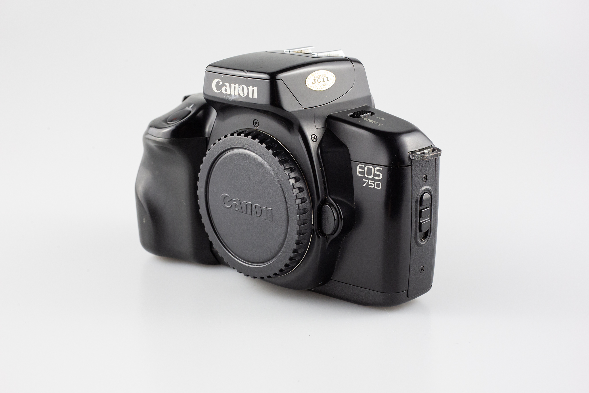 Fotoaparát Canon EOS 750 1274741