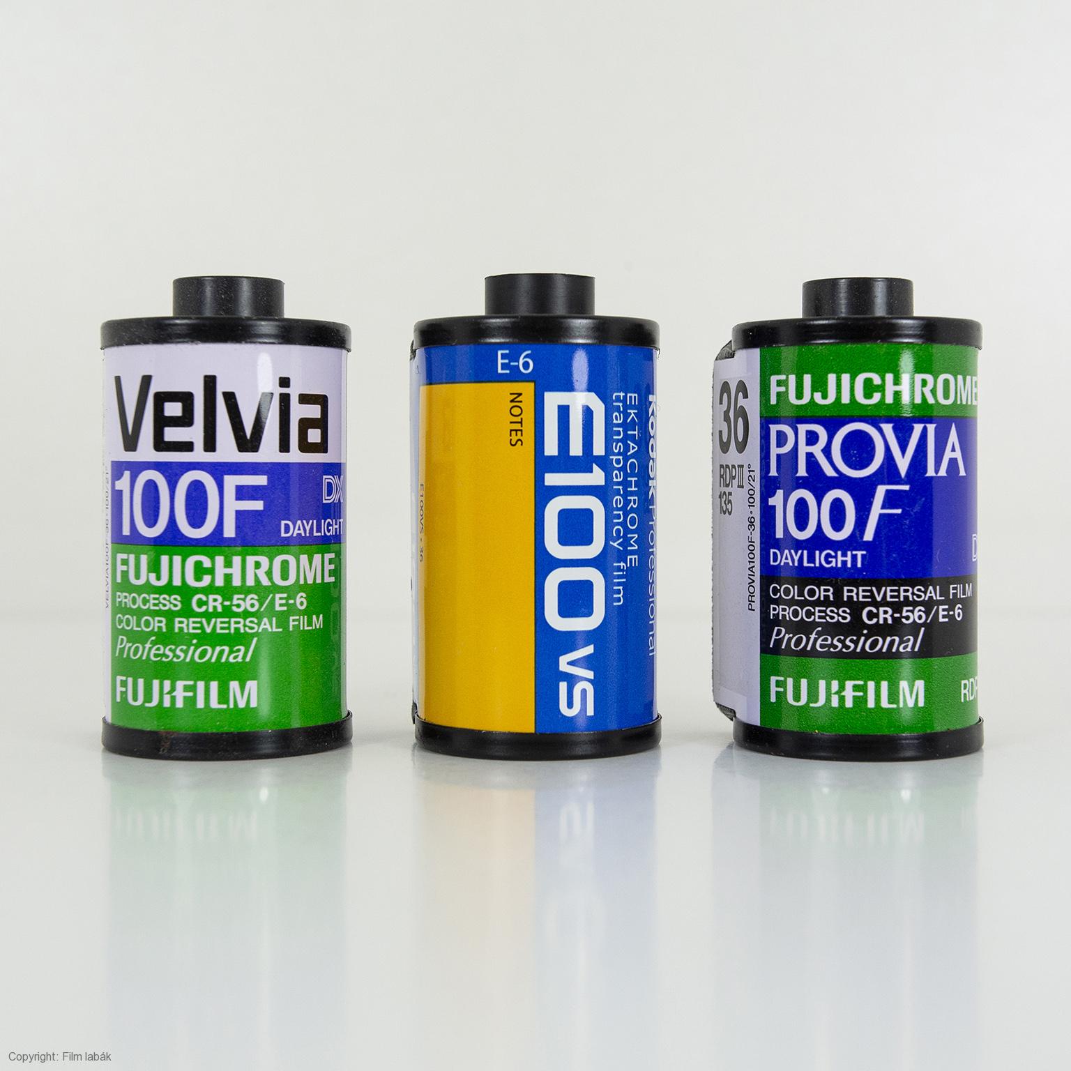 Vyvolanie a sken farebného pozitívneho filmu 35mm (E-6)