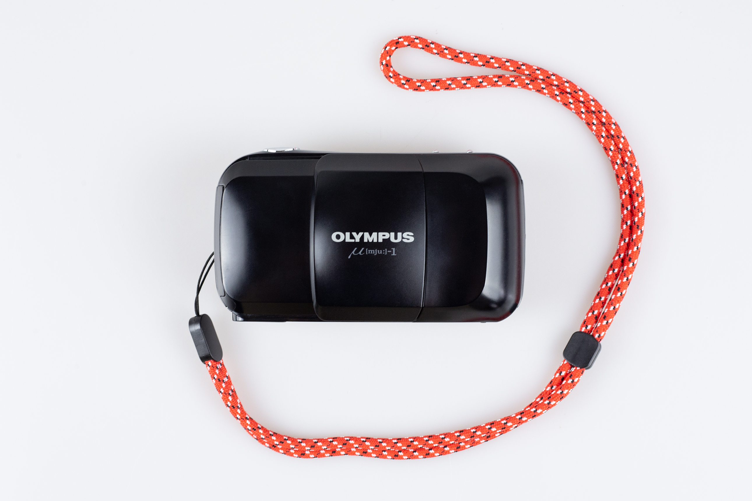 Šnúrka na kompakt červená