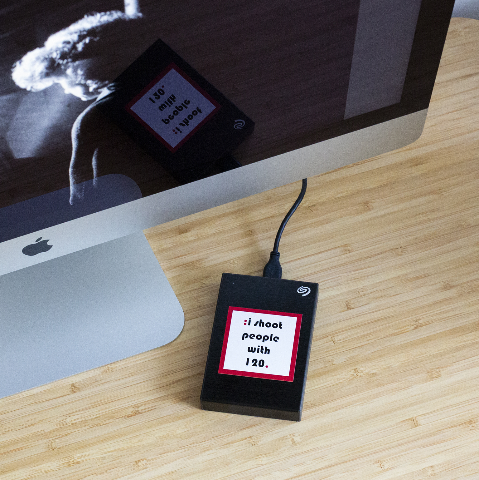 Samolepka I shoot people with 120