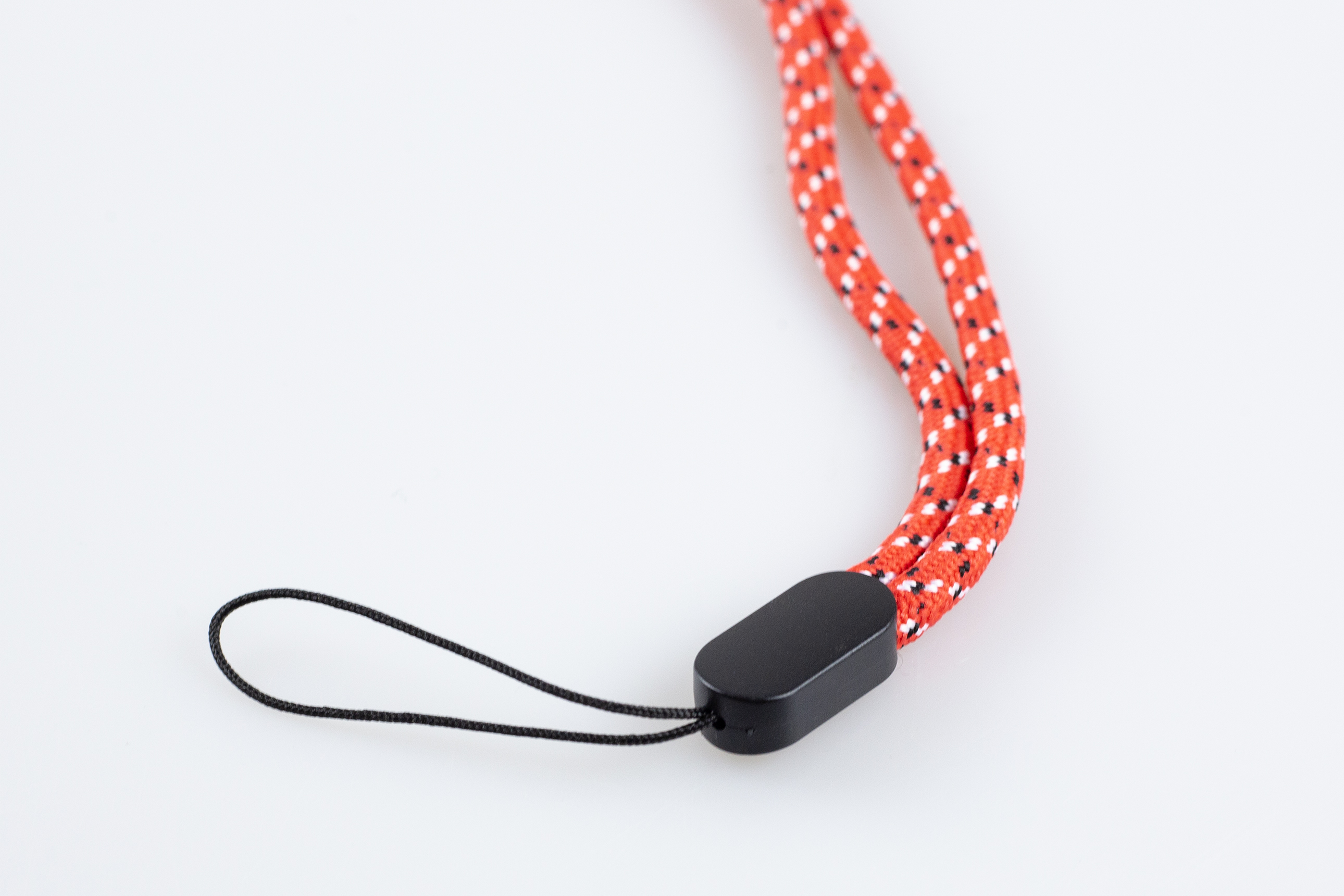 Šnúrka na kompakt červená