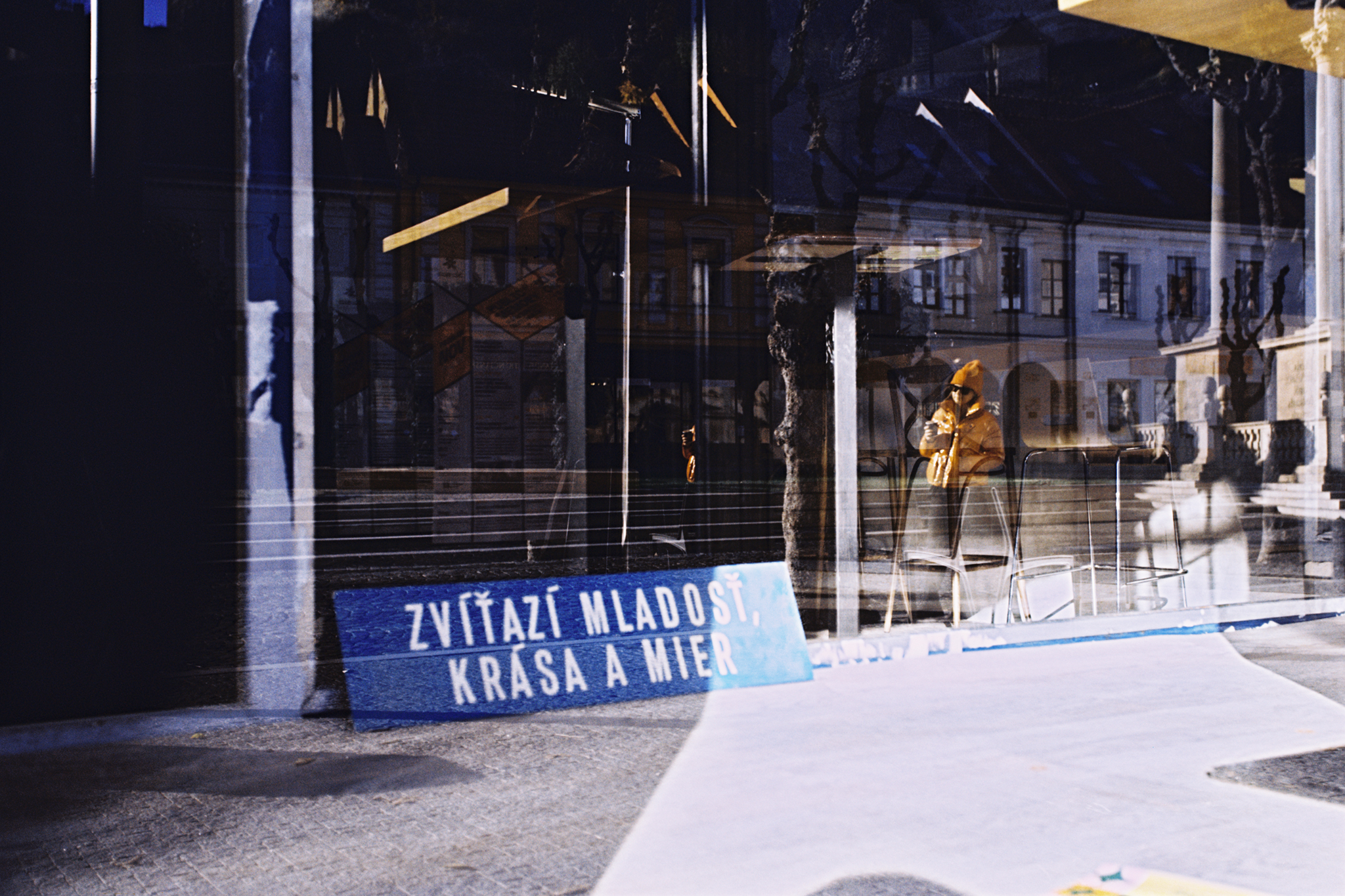 Film zdarma 2x Void 100 135-36 farebný motion picture kinofilm